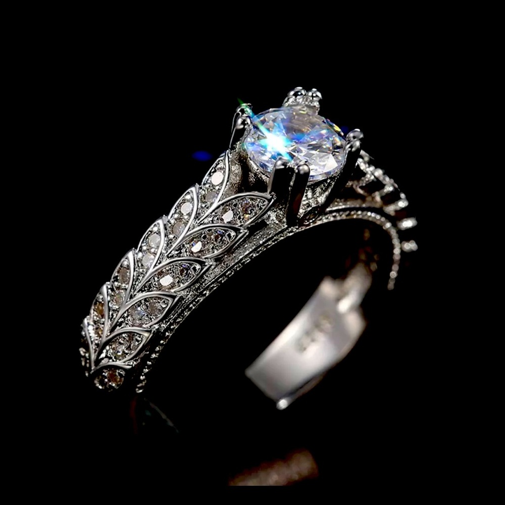 2KT .925 STERLING SILVER DIAMOND LAB RING AMAZING